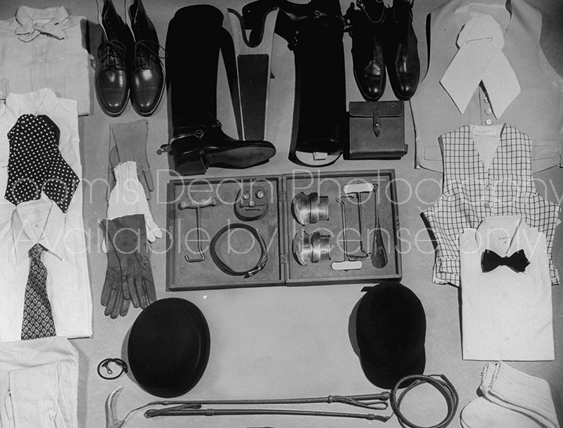 Women's riding fashions