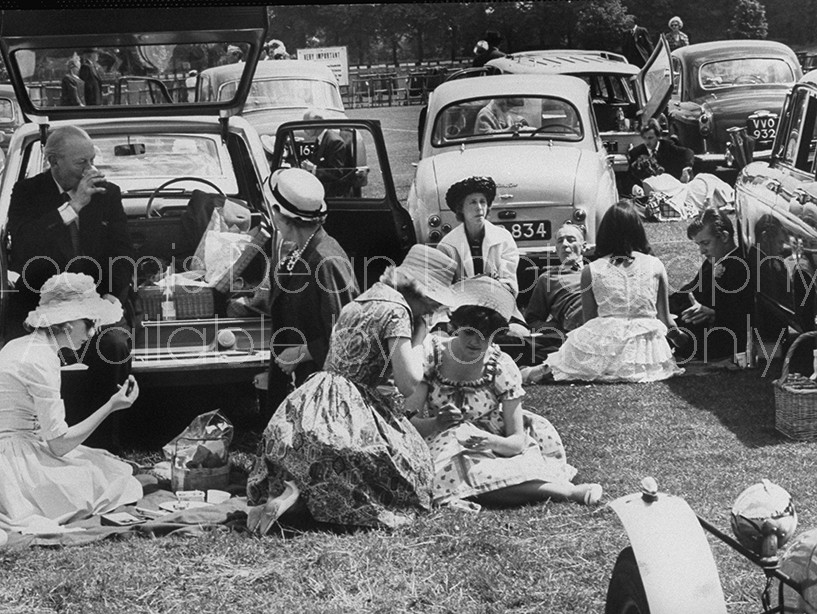 British citizens having a picnic.