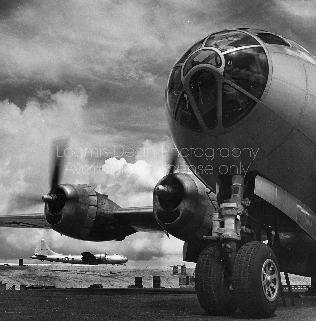 U.S. AIR FORCE B29 PREP FOR TAKEOFF S 159 