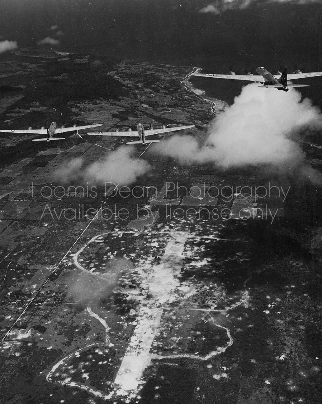 U.S. AIR FORCE B29 BOMBING ROTA ISLAND AIRSTRIP PACIFIC S 069 