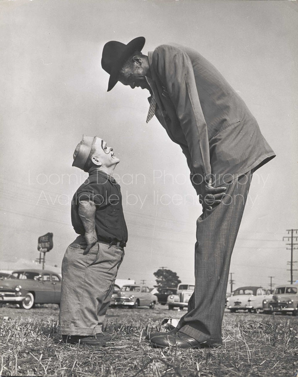 RINGLING CIRCUS GIANT AND LITTLE GUY 