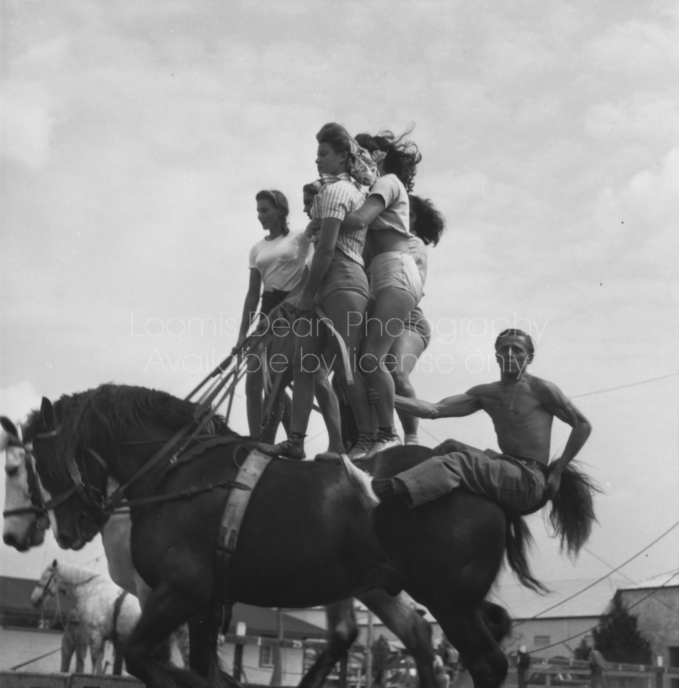 RINGLING CIRCUS TRICK RIDING TEAM 093 