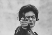 Italian author Gabriella Parca, at target range.