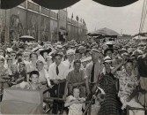 RINGLING CIRCUS CROWD WAITING FOR PERFORMANCE 