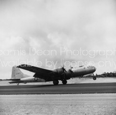 U.S. AIR FORCE B29 LANDING S 225 