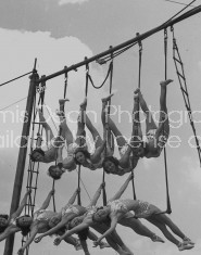 RINGLING CIRCUS PERFORMERS PRACTICING 