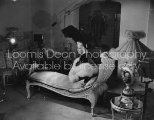 ACTRESS MAE WEST ON COUCH S 